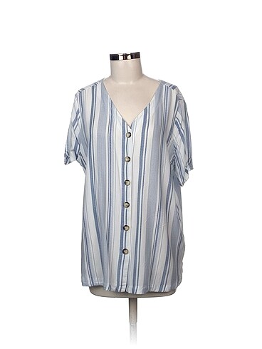LC Waikiki Bluz %70 İndirimli.