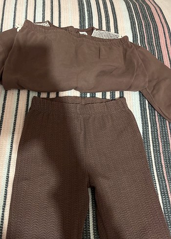 Dantel Yakalı Kahverengi Kız çocuk Takımı - Görsel 5