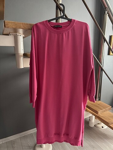 Pembe tunik