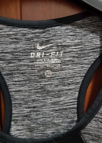 Nike Gri Siyah Spor Kadın Atlet - Görsel 2