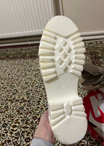 Bej Deri Bağcıklı Yüksek Topuklu Kadın Bot - Görsel 5