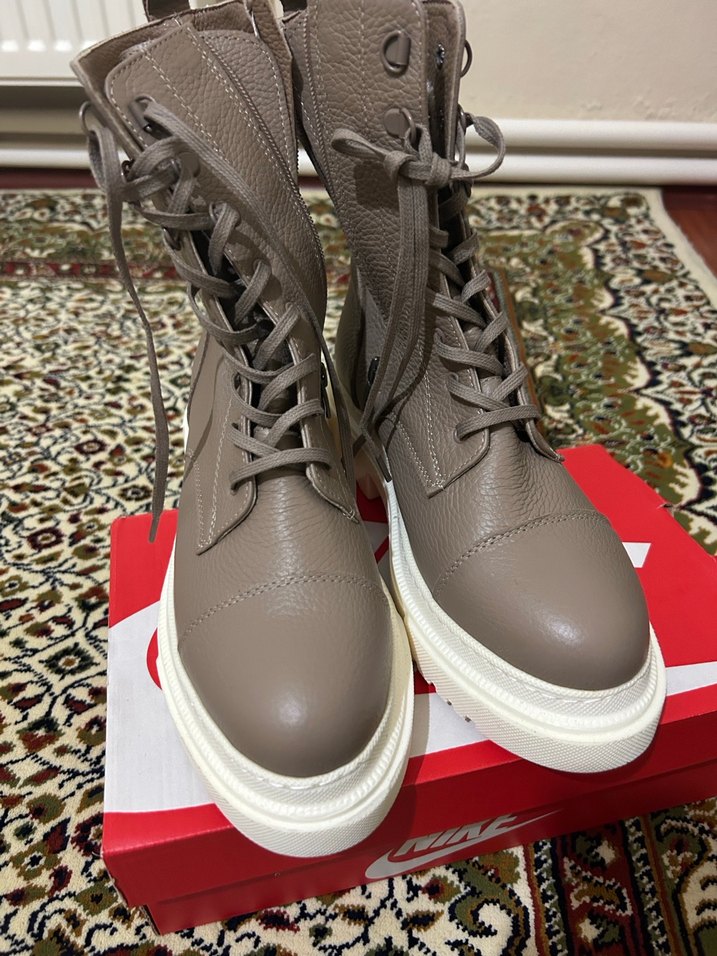 Bej Deri Bağcıklı Yüksek Topuklu Kadın Bot - Görsel 2