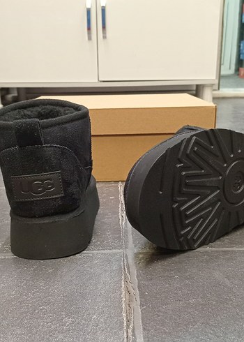 38 Beden siyah Renk UGG ULTRA MİNİ PLATFORM-BLACK