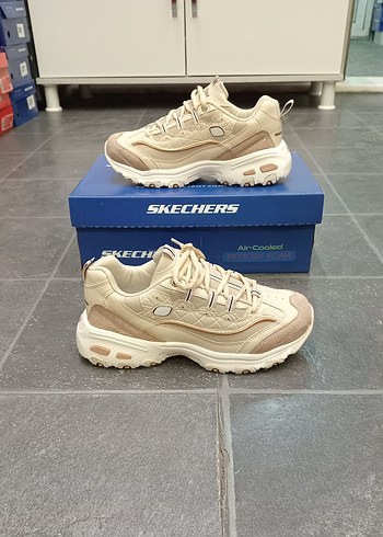 38 Beden camel Renk Skechers-FIRSAT ÜRÜNÜ..