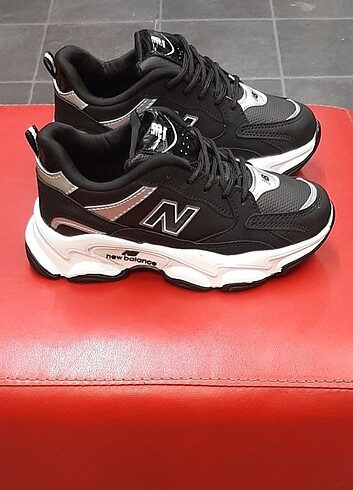 Newbalance-Black