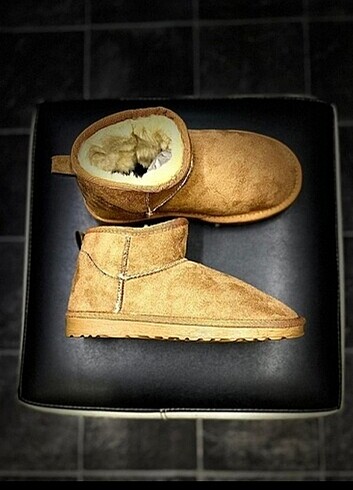 Ugg Ultra Mini Boy