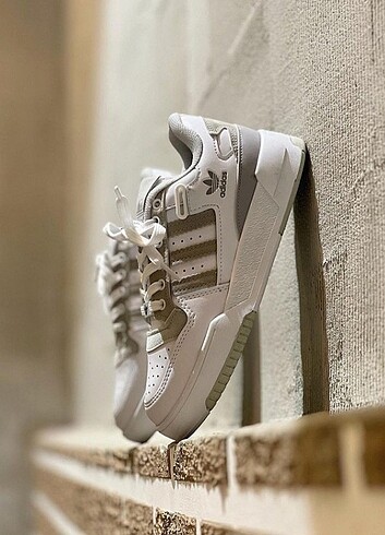 Adidas Low