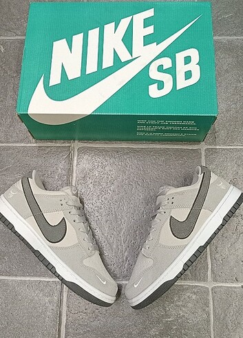 38 Beden Nike Dunk Low-Fırsat Ürünü..