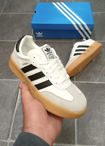 39 Beden beyaz Renk Adidas Samba-Fırsat Ürünü..