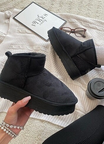 UGG ULTRA MİNİ PLATFORM..