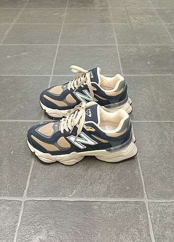 New Balance New Balance 9060-Fırsat Ürünü..