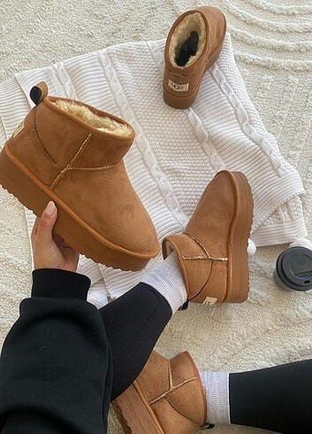 39 Beden UGG ULTRA MİNİ PLATFORM..