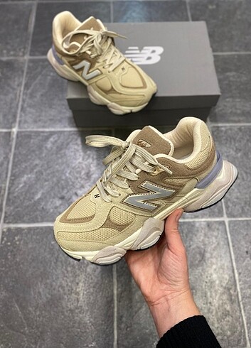 NEW BALANCE 9060-FIRSAT ÜRÜNÜ..