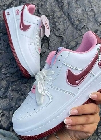 38 Beden beyaz Renk Nike Air Force 1-ÖZLENEN RENK