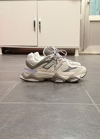37 Beden New Balance 9060..