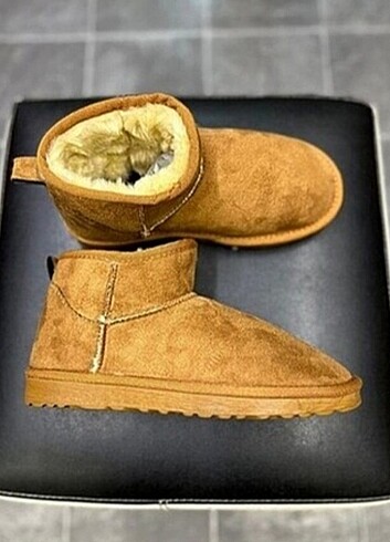 39 Beden kahverengi Renk UGG ULTRA MİNİ KLASİK..