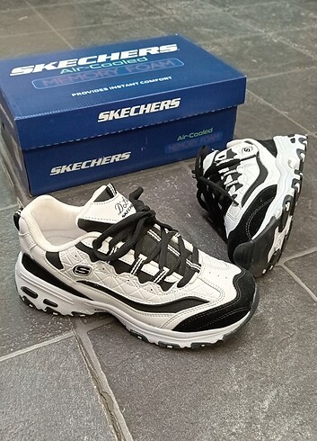 Skechers Skechers-Aranan Model:)