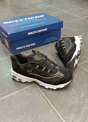39 Beden siyah Renk Skechers-ARANAN MODEL:)