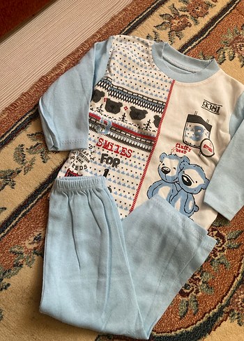 Diğer Renkli Baskılı Mavi Erkek Bebek Takımı