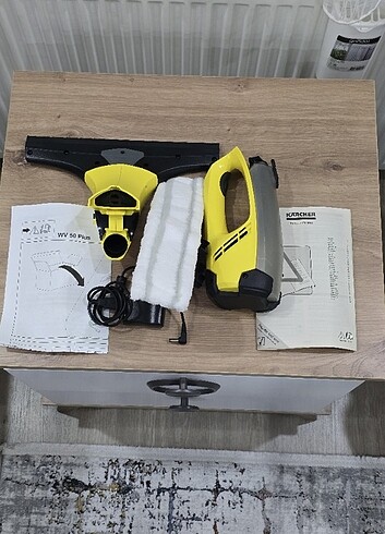 Karcher Cam Temizleme Makinesi 