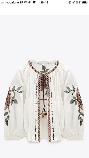 Zara işlemeli gömlek