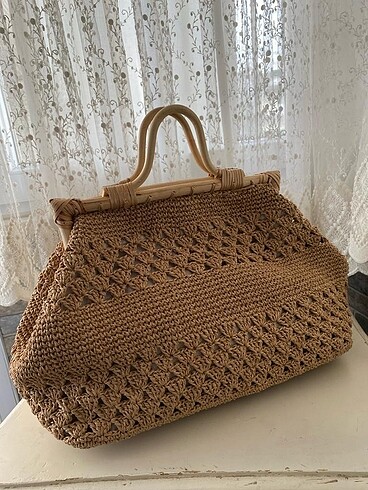 Yargıcı bambu saplı hasır çanta