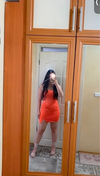 Trendyol & Milla Turuncu kısa özel gün elbise