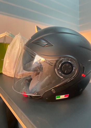 Siyah Biker Tarzı Motosiklet Kaskı - Görsel 2