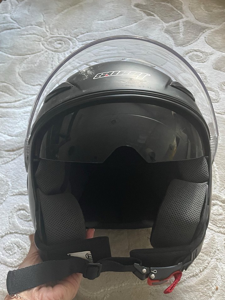 Siyah Biker Tarzı Motosiklet Kaskı - Görsel 4