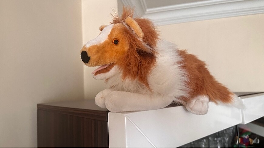 Tüylü peluş lassie oyuncak / süs köpek