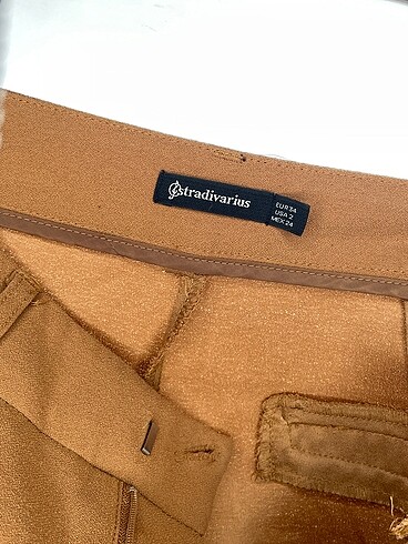 34 Beden çeşitli Renk Stradivarius Kumaş Pantolon %70 İndirimli.