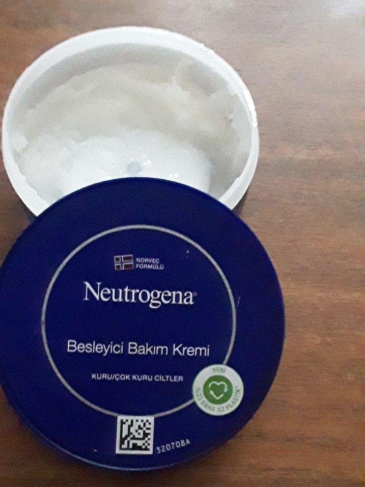 Neutrogena ve Nivea Yumuşak Vücut Kremi - Görsel 4