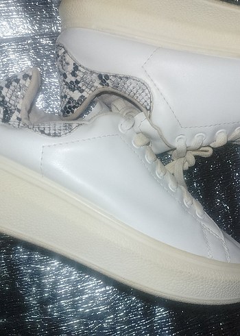 Beyaz Stiletto Topuklu Kadın Spor Ayakkabı - Görsel 6