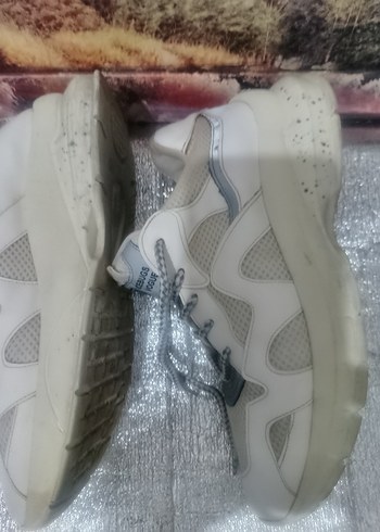 Beyaz Kadın Dolgu Topuklu Spor Ayakkabı - Görsel 4