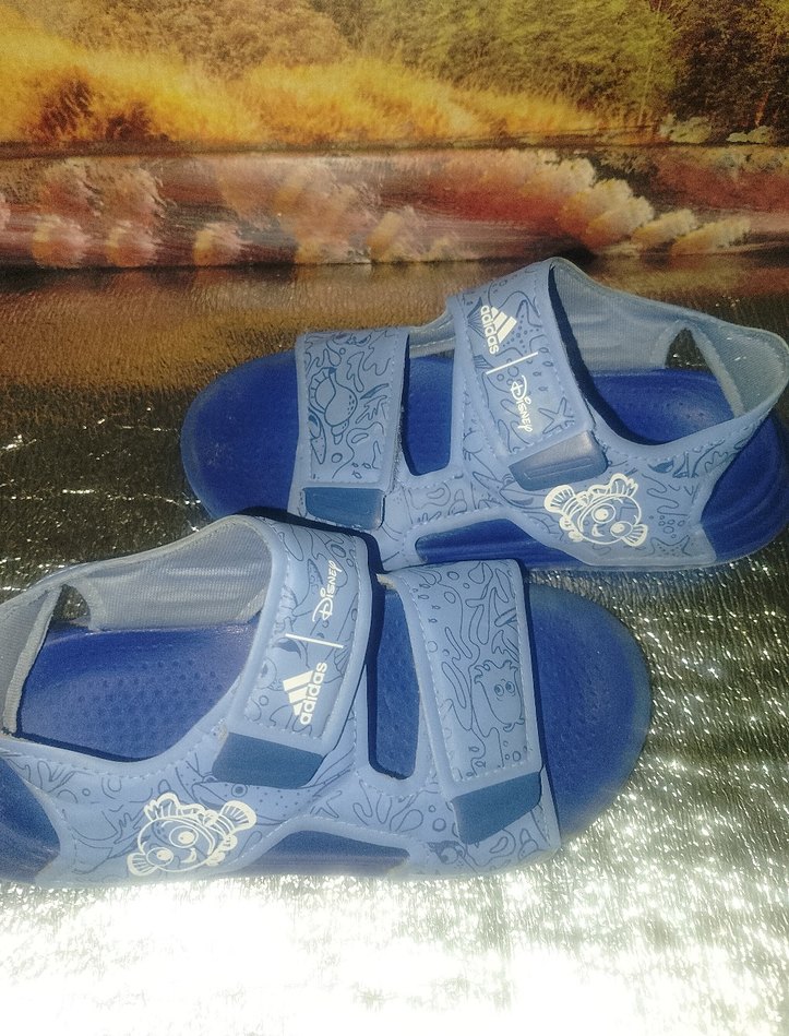 Mavi Parlak Tokalı Erkek Çocuk Terlik - Görsel 3