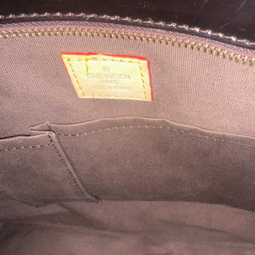 Louis Vuitton Orjinal Siyah Parlak Deri Tokalı Kadın Çanta - Görsel 4