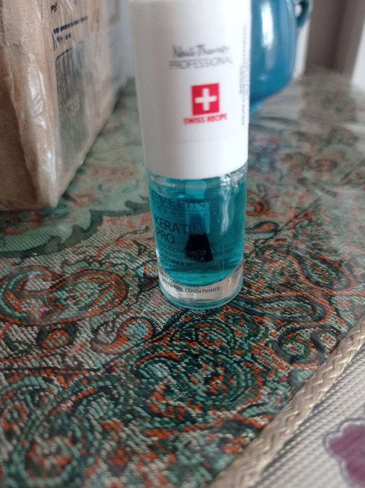 Eveline Keratin Pro Tırnak Bakım Sıvısı - Görsel 3