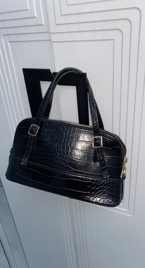 Kilitli Siyah Yılan Derisi Desenli Kadın Çanta - Görsel 2