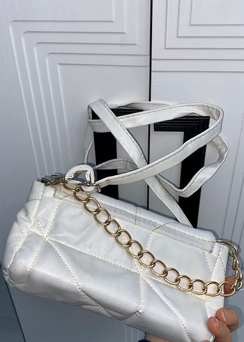 Beyaz Deri Zincir Detaylı Kadın Çanta - Görsel 2