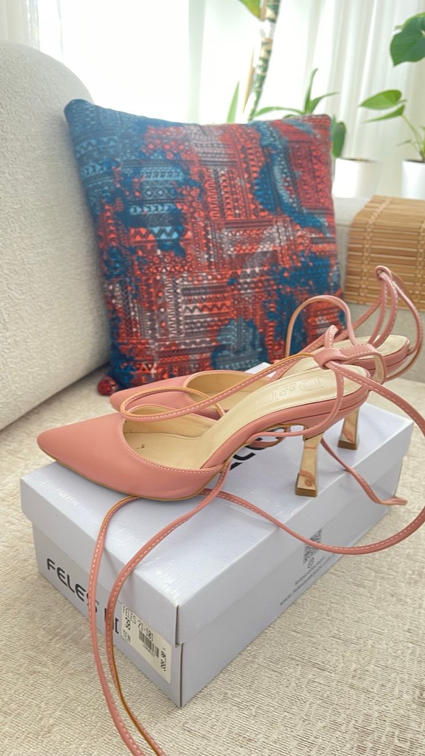 Topuklu ayakkabı - Görsel 2