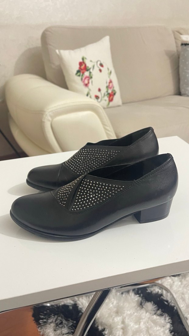 Siyah Gotik Dolgu Topuk Kadın Ayakkabı - Görsel 4