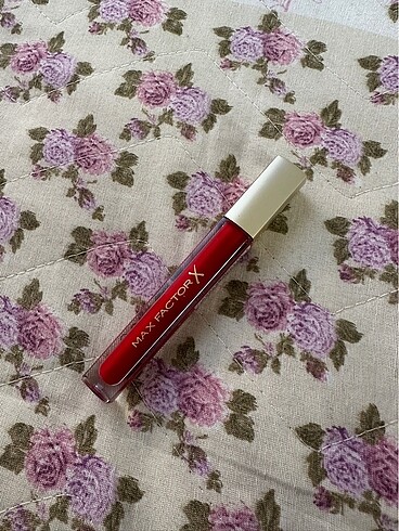 max factor kırmızı lip gloss