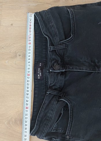 l Beden Gri Erkek Denim Mini Şort
