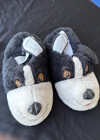 Erkek Çocuk Gri Peluş Ev Terliği