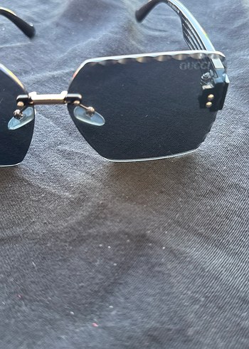 Minimalist Gri Taşlı Kadın Güneş Gözlüğü - Görsel 3