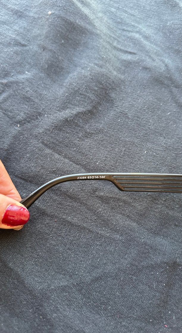 Minimalist Gri Taşlı Kadın Güneş Gözlüğü - Görsel 4