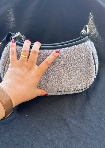 Gri Kadın Peluş Omuz Çantası - Görsel 3