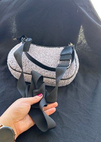 Gri Kadın Peluş Omuz Çantası - Görsel 4