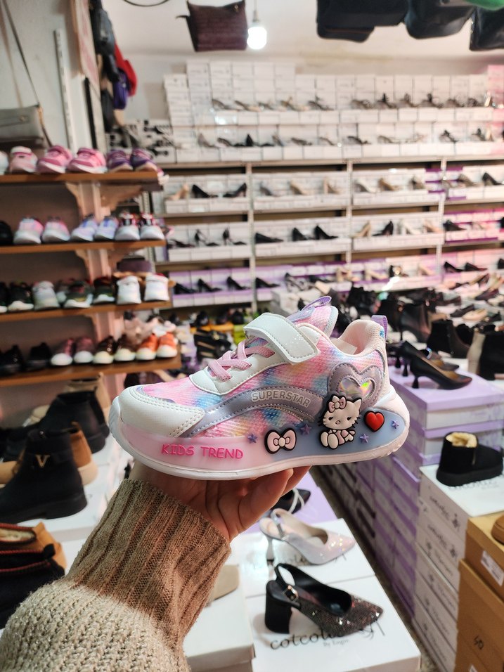 Kız Çocuk Pembe Renkli Spor Ayakkabı - Görsel 2