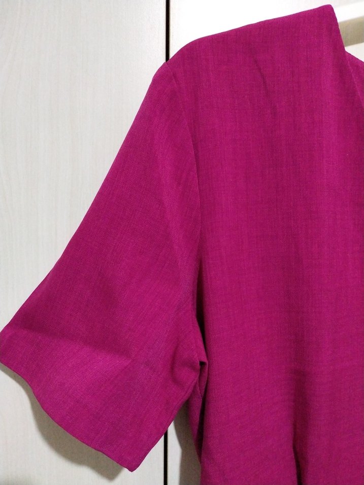 Pembe V Yakalı Midi Elbise - Görsel 5